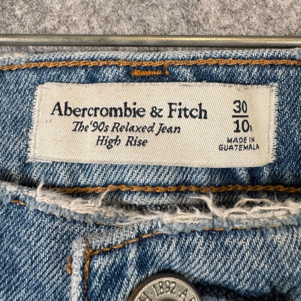 Abercrombie & Fitch Womens High Rise 90s Relaxed Straight Jeans Sz 30/10R Light - Picture 2 of 10